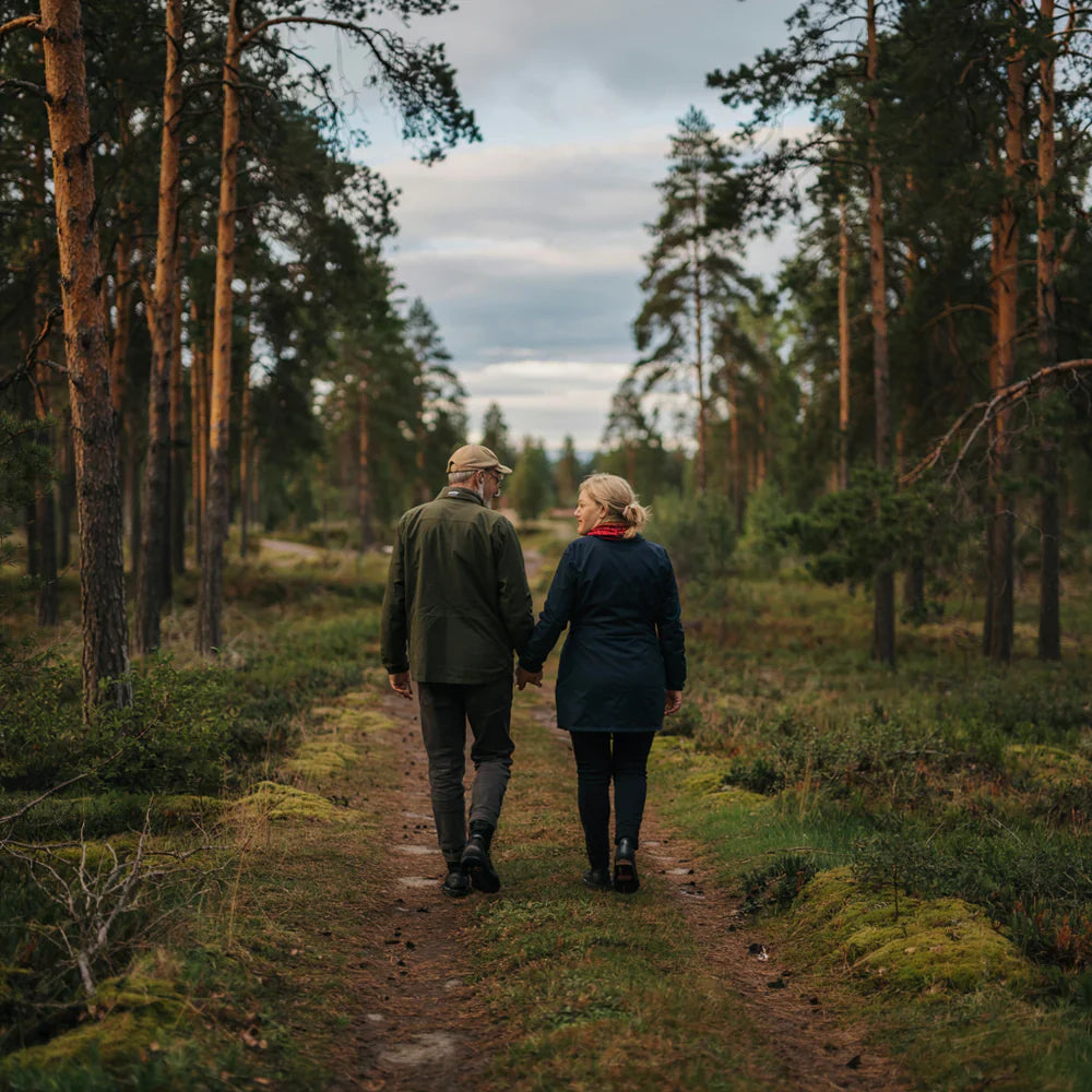 Outdoor Living for a Longer Life. Why People Who Walk Regularly Tend to Live Longer